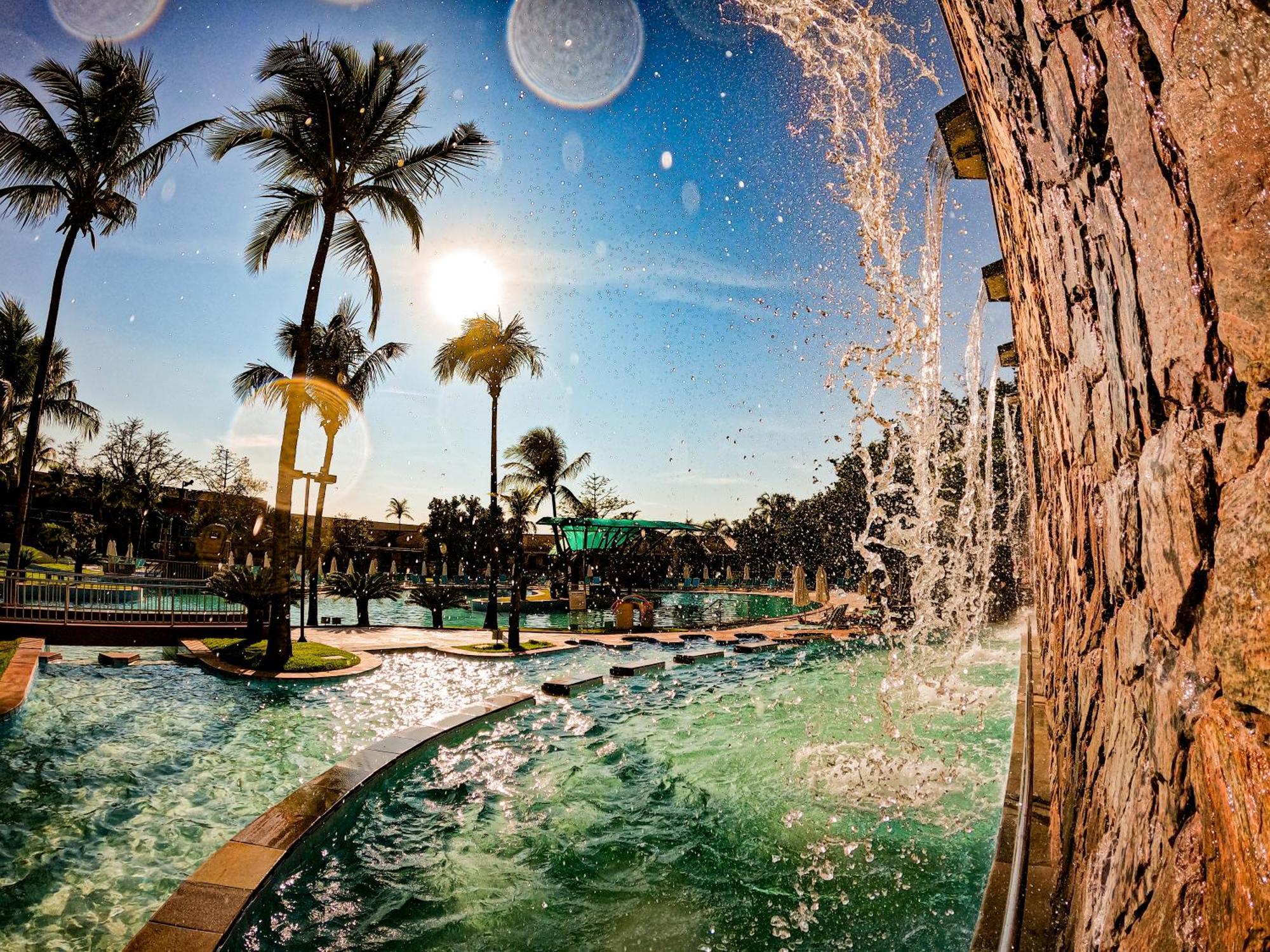 Blue Tree Thermas de Lins Extérieur photo The resort's lagoon