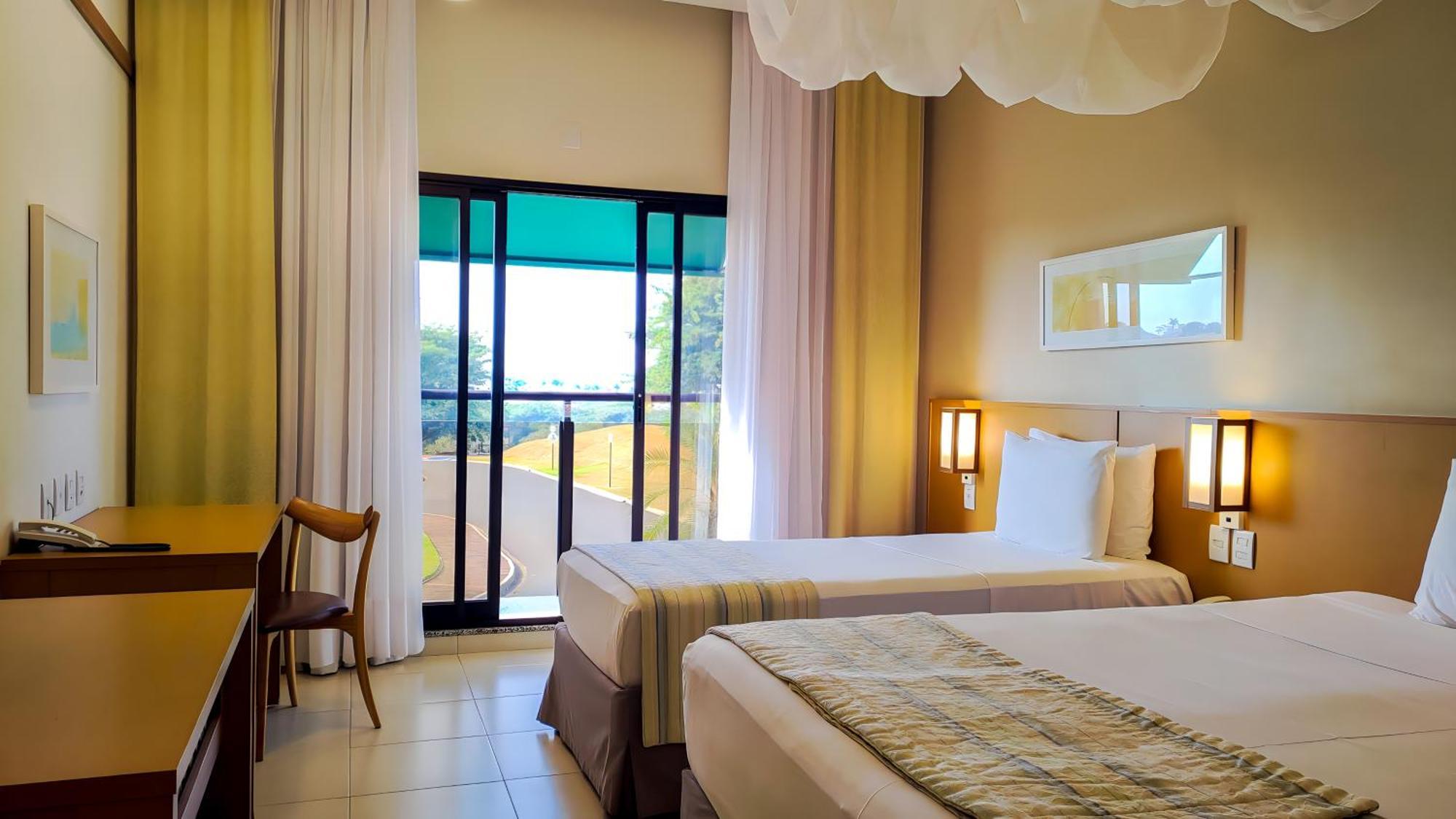 Blue Tree Thermas de Lins Extérieur photo A room at the hotel